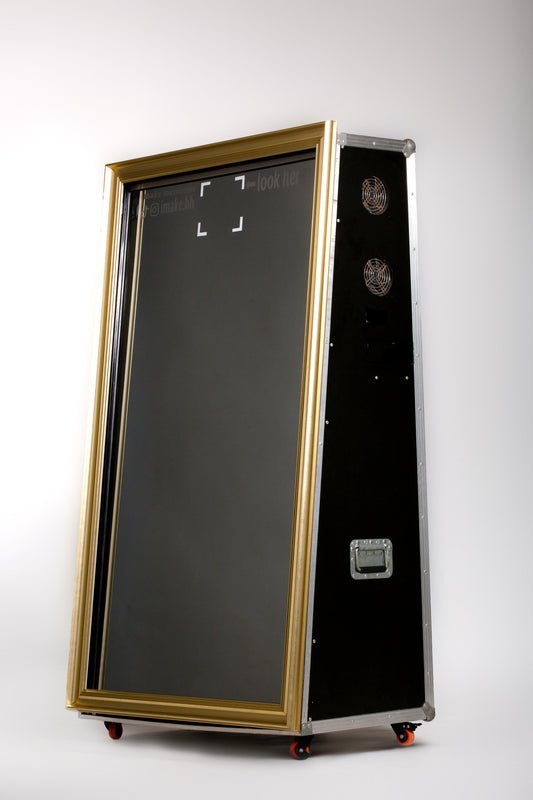 Mirror Photobooth Reservations